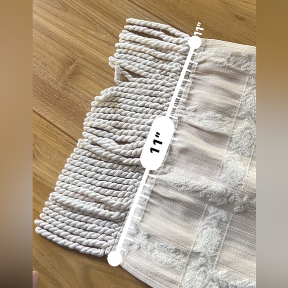 TABLE RUNNER - Picture 4 of 6